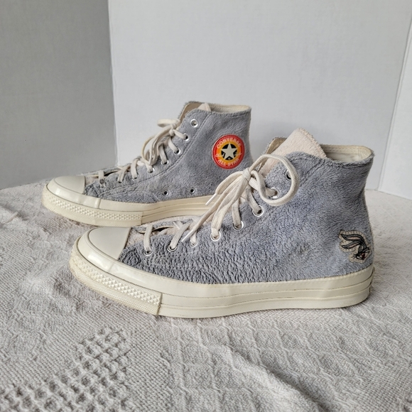 Converse Grey and Off-White Looney Tunes Edition Chuck 70 High Sneakers - Picture 1 of 15